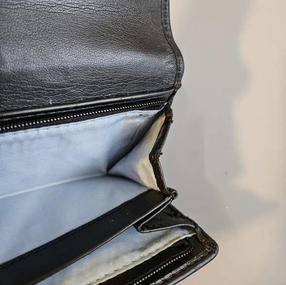 Coach Soho Black Trifold Leather Buckle Wallet - Picture 9 of 15